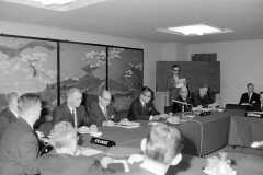1965.11.24-C22-006