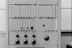 1971.11.10-12-A96-019-周波数標準部-原子標準研　Rb周波数標準器